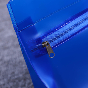 Borsa per il Trucco Impermeabile Nera Personalizzabile di Alta Qualità con Logo, Sacchetto in Plastica con Chiusura a Zip per Imballaggio - Product Image 4