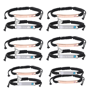 Ensemble de bracelets assortis pour <span class=keywords><strong>couple</strong></span>, personnalisés, gravés, en acier inoxydable, avec fermoir magnétique, cordon tissé, pour lui et pour elle - Product Image 1