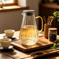 Carafe à eau moderne de grande capacité en verre borosilicate taillé diamant NOBLE HAPPY, poignée dorée, couvercle en acier inoxydable, compatible lave-vaisselle