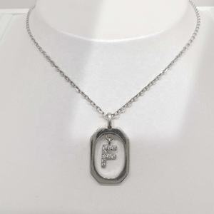 Precio al por mayor, collar sencillo de plata de ley 925, collar con colgante de letra grabada para mujer, chapado en oro, diseño de diseñador de moda. - Product Image 5