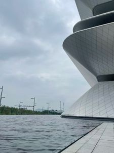 Paneles de Muro Cortina de Aluminio Contemporáneos con Superficie Anodizada Anticorrosión para Aplicaciones Exteriores en Edificios - Product Image 1