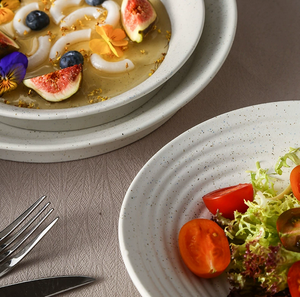 Ensemble de vaisselle en céramique à pois bleus et blancs, style occidental, <span class=keywords><strong>assiette</strong></span> et bol pour la restauration et l'hôtellerie - Product Image 3