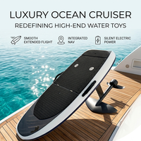 Planche de surf motorisée de luxe en fibre de carbone 8KW 45KM silencieuse avec hélice hydrofoil et navigation GPS pour sports nautiques (vente en gros)