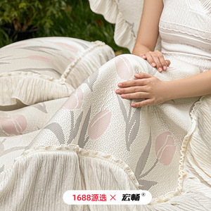 Hongchang Summer Princess Cooling Mat Set 1.5m 1.8m 2.0m Ice Silk <b>Bedding</b> with Floral Lace Design for Adults and Families - Product Image 4