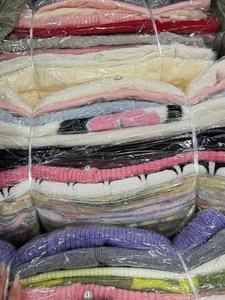 Cardigan pour <span class=keywords><strong>femme</strong></span> en gros, vente directe usine, nouvelle collection 2026, <span class=keywords><strong>pull</strong></span> doux rose ajouré en maille, style délicat - Product Image 5