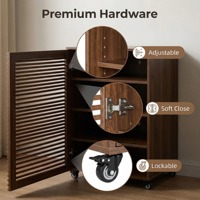 Meuble multimédia 5 niveaux avec porte grillagée, étagères réglables et roulettes, support audio-vidéo pour salon et salle de jeux