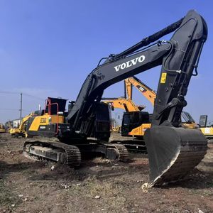 Excavadora Volvo EC380 Usada de Alta Calidad, 38T, Maquinaria de Construcción de Uso Pesado, Excelente Rendimiento, Bomba de Caja de Cambios PLC Potente - Product Image 1