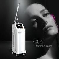 Machine à laser fractionné au CO2 HUAMEI pour le resurfaçage de la peau et l'élimination des cicatrices