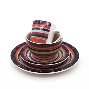 <span class=keywords><strong>Vaisselle</strong></span> ronde en céramique à rayures personnalisées articles ménagers bon marché <span class=keywords><strong>vaisselle</strong></span> ensemble d'art vivant OEM <span class=keywords><strong>service</strong></span> de table - Product Image 1