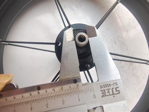 <span class=keywords><strong>Roue</strong></span> de vélo <span class=keywords><strong>BMX</strong></span> de 12 pouces avec jante en acier 12x2.125 Pneus pneumatiques en caoutchouc remplis d'air Nouvel équipement pour l'équilibre Restaurants Hôtels - Product Image 6