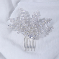 Luxuriöser Blattförmiger Klarer Kristall-Haarkamm Handgefertigtes Strass-Braut-Haaraccessoire für Hochzeiten und Feiern