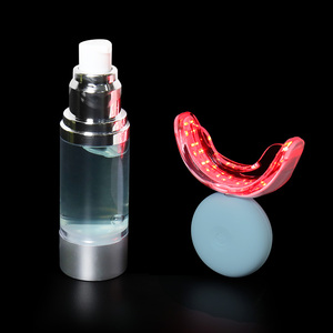 ชุดดูแลสุขภาพเหงือกและฟันด้วยแสงสีแดง 32 LED ลูเมน และเซรั่มโครคัสซาติวัส 30 กรัม สำหรับการรักษา 28 วัน ชุดบำบัดด้วยแสงสีแดง - Product Image 5