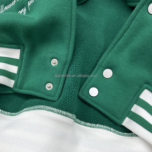 แจ็กเก็ตเบสบอลผ้ากำมะหยี่ปักลายหรูหราแจ็กเก็ตเบสบอลผ้าฟลีซโอเวอร์ไซส์สำหรับผู้ชาย - Product Image 4