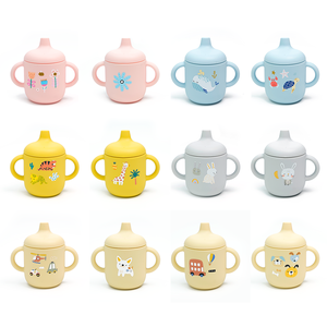Gobelet d'apprentissage en silicone pour bébé avec poignées, tasse à eau pour enfants et tout-petits, vaisselle pour repas, logo personnalisé, vente en gros - Product Image 3