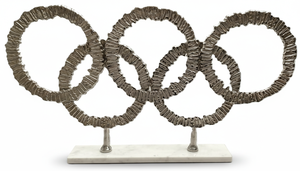 Sculpture d'anneau abstrait moderne en aluminium avec base en pierre blanche, art métallique décoratif pour la maison - Product Image 4