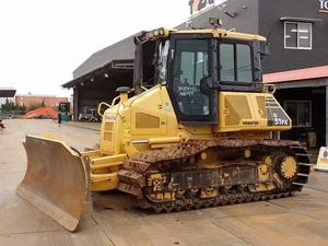 Bulldozer Usado Komatsu D51 con Motor Cummins, Capacidad de Empuje de 7.5m, Potencia de 90HP, Fabricado en Arabia Saudita, Buen Estado - Product Image 1