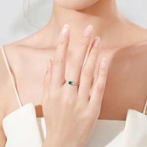 925 Sterling Silver Elegant Vintage Emerald Ring and Earrings - Niche Design, Stylish, Exquisite, and High-End Jewelry Set - Product Image 5
