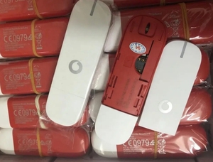 Desbloqueado 3G módem usb <span class=keywords><strong>Vodafone</strong></span> k4203 3G HSUPA 21,6 Mbps <span class=keywords><strong>Tarjeta</strong></span> de datos - Product Image 4