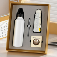 Ensemble cadeau d'entreprise avec logo personnalisé comprenant une tasse de qualité supérieure et un parapluie pliable pour les événements d'entreprise et la promotion de la marque