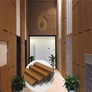Revêtement métallique en <span class=keywords><strong>aluminium</strong></span> à grain de bois, tube carré / lambris pour la décoration murale extérieure - Product Image 1