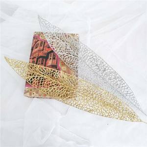 SZ شجرة عيد الميلاد, SZ شجرة عيد الميلاد زهرة الذهب ورقة الديكور الداخلي البونسيتيا بريق مع قطع جوفاء شجرة عيد الميلاد الحلي مع أوراق وهمية - Product Image 3