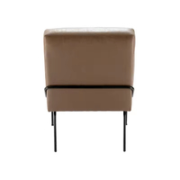 Fauteuil de salon élégant et luxueux avec coussins confortables, structure durable et design intemporel, idéal pour la relaxation et la lecture