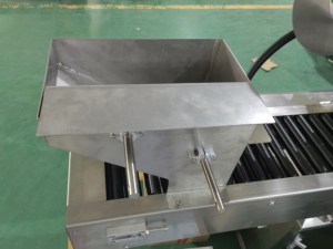 Tốc độ cao ngang Sticker dán nhãn máy tùy chọn mã hóa máy in cho chai thủy tinh kim loại gỗ bao bì PLC lõi - Product Image 5