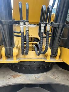 Excavatrice sur chenilles Caterpillar 323DL bien entretenue, mode d'économie de carburant optimisé, forte force de creusement pour carrières et fondations - Product Image 2