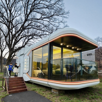 Logement mobile préfabriqué flottant hôtel péniche minuscule maison modulaire résistant à l'eau en bois panneau sandwich kiosques en acier