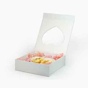 Boîte en carton avec fenêtre en forme de cœur, logo personnalisé, faible MOQ, pour cadeaux de la Saint-Valentin, matériau recyclable - Product Image 1