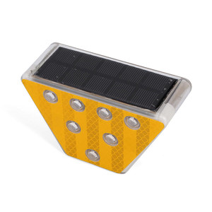 Yellow Red Led <b>Light</b> Guardrail Delineators Solar Guardrail Reflective Trapezoid Delineator - Product Image 1