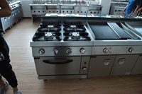 Réfrigérateur à verre à porte simple de 1600 L avec contrôle de température indépendant pour buffet