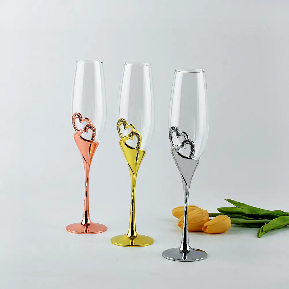 Unique Heart-Shaped Wedding Set Custom logo Flutes heart champagne glass gold