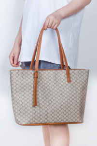 Oushang Fashionable Beige/<strong>Black</strong>/Color <strong>Small</strong> Bucket <strong>Handbag</strong> for Women with Two Straps and Zipper Closure PVC Material 26x12x73CM - Product Image 4