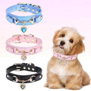 Collar para Perro o Gato, Personalizado con Cristales Brillantes y Pedrería, Acolchado de Cuero PU, para Cachorros y Gatitos Pequeños y Medianos - Product Image 1
