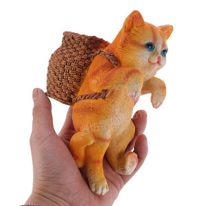 Mochila pequeña cesta <span class=keywords><strong>de</strong></span> bambú gato resina tumbado en Pecera plástico creativo paisaje decoración adornos sala <span class=keywords><strong>de</strong></span> estar al por mayor - Product Image 2