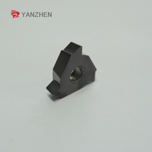 أدوات خراطة CNC من يانزين بحواف كربيدية لقطع الخيوط في أنابيب الزيت الفولاذية عالية الأداء مع طلاء PVD - Product Image 1