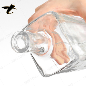 Bouteille en verre personnalisée de 750 ml pour vodka, gin, tequila, avec bouchon, pour le stockage de spiritueux - Product Image 5
