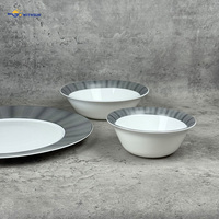 Service de table 18 pièces en verre opale avec bordure rayée noire émaillée – Assiettes et bols – Vente en gros pour la cuisine domestique, les fêtes et la décoration de table quotidienne