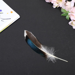 Plumes de canard colorées à tête blanche vert émeraude <span class=keywords><strong>Yalu</strong></span> Green, accessoires DIY, matériaux pour artisanat de volants, garnitures Yiwu - Product Image 3