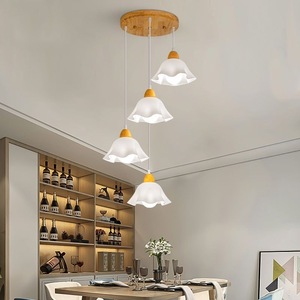 Suspension nordique unique, abat-jour pétale crème, lampe de bar en bois moderne et minimaliste, portée 10-15m - Product Image 3