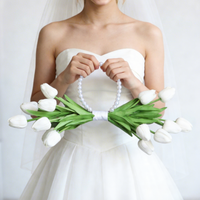 Bouquet de Mariage Artisanal Réaliste avec Perles Simulées, Tulipes en Cascade, Ensemble de Fleurs à Tenir à la Main, Style Européen