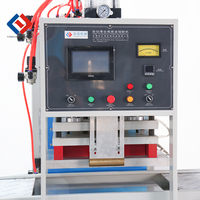 Machine de soudage plastique automatique haute fréquence pour le scellage et la découpe de sacs d'eau en tissu TPU