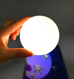 Boule de résine colorée transparente de 3 "4" 5 "pouce Boule UV Boule scintillante dans l'obscurité - Product Image 4