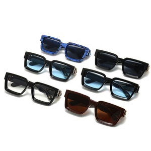 Vendita calda 2022 Designer milionistici marchi famosi <span class=keywords><strong>occhiali</strong></span> <span class=keywords><strong>da</strong></span> <span class=keywords><strong>sole</strong></span> quadrati <span class=keywords><strong>da</strong></span> uomo tonalità <span class=keywords><strong>occhiali</strong></span> <span class=keywords><strong>da</strong></span> <span class=keywords><strong>sole</strong></span> <span class=keywords><strong>da</strong></span> <span class=keywords><strong>donna</strong></span> <span class=keywords><strong>di</strong></span> lusso alla moda <span class=keywords><strong>occhiali</strong></span> <span class=keywords><strong>da</strong></span> <span class=keywords><strong>sole</strong></span> - Product Image 5