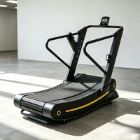 Simulateur de course à courbe gravitaire avec plateau métallique, capacité de charge 150 kg, frein magnétique, affichage LED, vitesse 1-20 km/h, pour studio HIIT