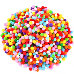 500 pièces de pompons faits main de 3 cm, de qualité supérieure, personnalisables pour la création de jouets DIY, la décoration de festivals et de mariages - Product Image 1