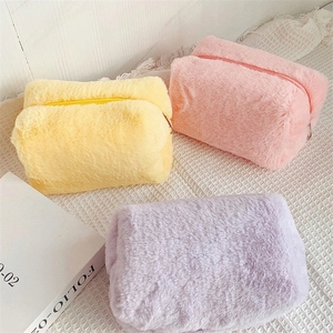 Sacs à maquillage de couleur unie, en peluche douce, pour ranger les pinceaux de maquillage, étui de rangement pour cosmétiques, organiseur de voyage, sac à main, nécessaire - Product Image 2
