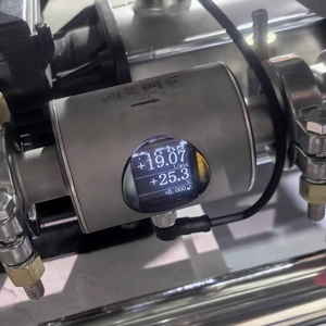 Débitmètre électromagnétique compact DN15-DN25 pour la <span class=keywords><strong>mesure</strong></span> de petits débits de liquides dans les équipements de laboratoire et médicaux - Product Image 3