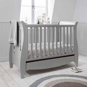 Lit bébé convertible 4-en-1 en bois massif écologique, lit d'enfant avec 4 hauteurs de matelas réglables pour chambre et salon - Product Image 4